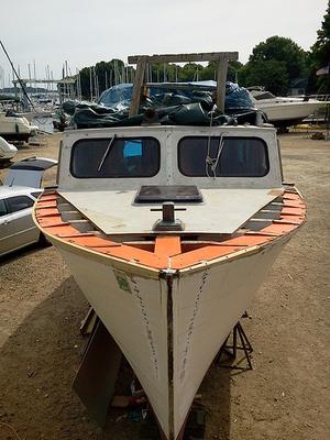 Fixing up a 27' Ed Monk Cruiser