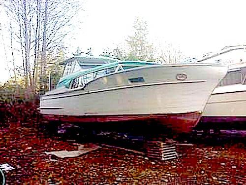1957 32' Chris Craft Commander