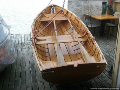 8ft Classic â€˜Squadronâ€™ Clinker Dinghy