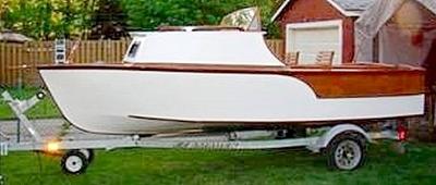 Big 'D': A cabin forward Day Cruiser