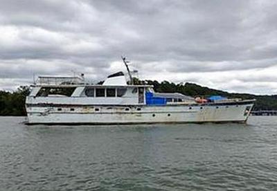 CLASSIC FEADSHIP HULL AND DECK REPAIR NEEDED ALABAMA 