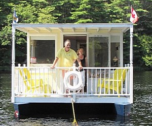 40 foot Shantyboat / Houseboat