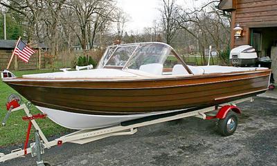 17ft 1964 Carver Commander