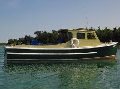 Coast Guard 26 ft cabin launch